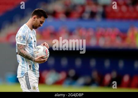 Brasília, Brasilien. Juni 2021. Spiel zwischen Argentinien und Paraguay gültig für die dritte Runde Copa America Brazil 2021, die am Montag (21) im Estádio Nacional de Brasília Mané Garricha stattfand. Auf dem Foto, Spieler Messi Argentinien . (Foto: Francisco Stuckert/Fotoarena) Quelle: Foto Arena LTDA/Alamy Live News Stockfoto