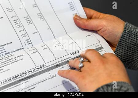 4,000 Euro Nettogehalt, Gehaltsabrechnung Stockfoto