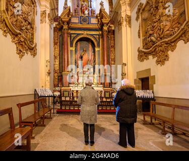 Innen der Batea Kirche (Terra Alta, Tarragona, Katalonien, Spanien) ESP: Interior de la iglesia de Batea (Terra Alta, Tarragona, Cataluña, España) Stockfoto