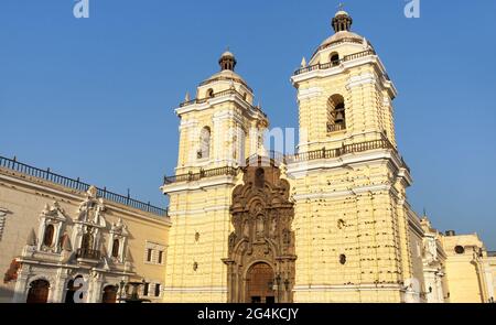 Convento de San Francisco, Panoramablick auf die Kirche und das Kloster von San francisco in Lima, Peru Stockfoto