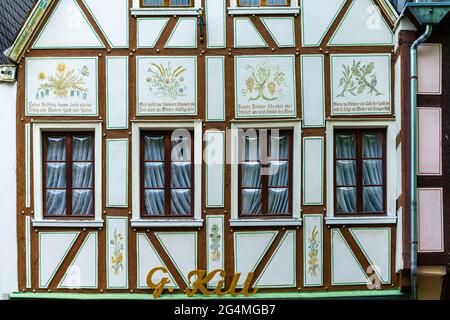 Historisches Linz an der Rine mit bunten Fachwerkhäusern, Rheinland-Pfalz, Gemrany Stockfoto