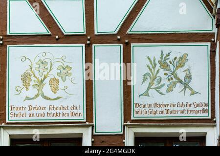 Historisches Linz an der Rine mit bunten Fachwerkhäusern, Rheinland-Pfalz, Gemrany Stockfoto