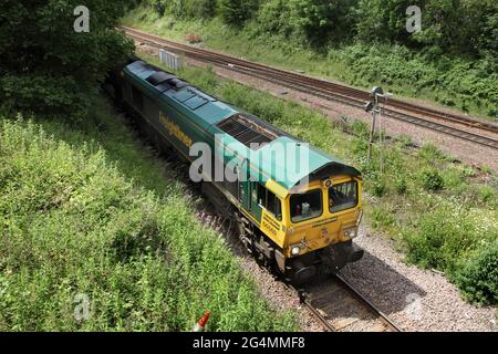 Freightliner Class 66 Loco 66569, der am 22./6./21. Die 0914 Ipswich an die Lindsey Ölraffinerie nach Scunthorpe schleppt. Stockfoto