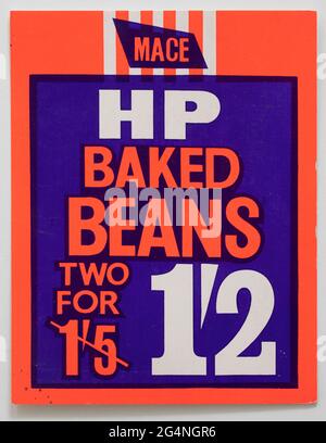 Karte mit Preisen für den Vintage-Shop der 1960er-Jahre – HP Baked Beans Stockfoto