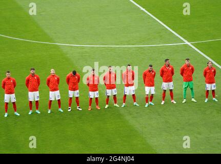 Kroatische Spieler singen ihre Nationalhymne vor dem UEFA Euro 2020 Gruppe D Spiel im Hampden Park, Glasgow. Bilddatum: Dienstag, 22. Juni 2021. Stockfoto