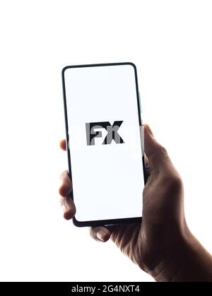 FX tv-Logo auf dem Handy-Bildschirm Stockbild. Stockfoto