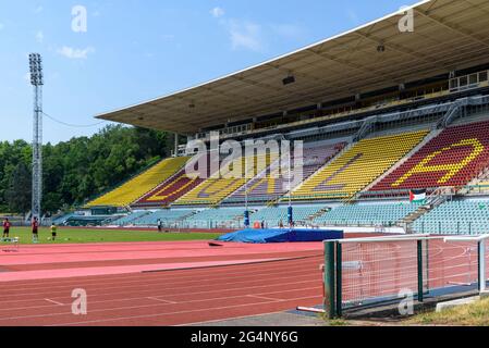 Prag, Tschechische Republik. Juni 2021. Hauptstand des Na Juliska-Stadions von Dukla Prag, Tschechische Republik. Kredit: SPP Sport Pressefoto. /Alamy Live News Stockfoto