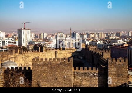 Kayseri, Türkei - 01-21-2014:Kayseri Schloss und Blick auf das Stadtzentrum. Stockfoto