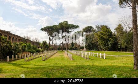 Rom. Commonwealth war Cemetery, erbaut nach dem Eintritt der alliierten Truppen in Rom im Juni 1944. Es enthält 426 Commonwealth-Gräber aus dem Zweiten Weltkrieg. Stockfoto