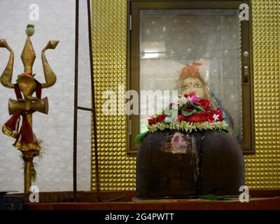 Schönes Idol des hinduistischen gottes herrn Shiva im Kanhwara shiva Tempel katni, Madhya Pradesh, indien. Stockfoto