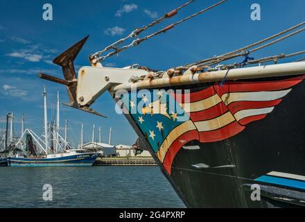 Garnelenboote im Hafen in Palacios, Texas, USA Stockfoto