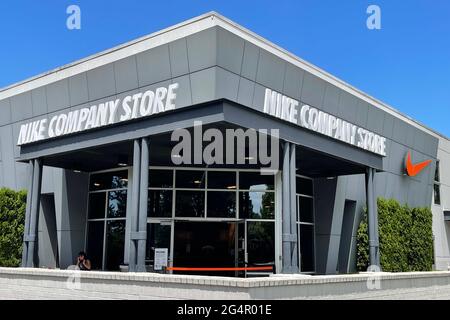 The Nike Company Store, Dienstag, 22. Juni 2021, in Beaverton, Ore. Stockfoto