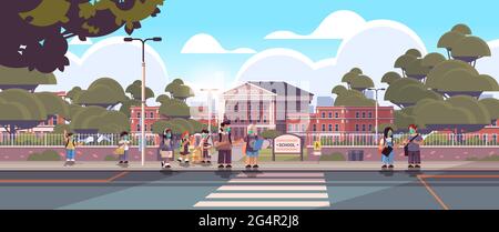 Mischen Sie Rennschüler mit Masken, um eine Coronavirus-Pandemie zu verhindern Stock Vektor