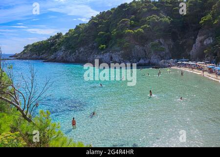 Sommerzeit: Archipel der Tremiti-Inseln. Insel San Domino: Cala de Arenas (Cala delle Arene ).Nationalpark Gargano (Apulien) ITALIEN. Stockfoto