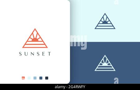 Triangle Beach oder Sea Logo mit einfacher und moderner Sonnenform Stock Vektor
