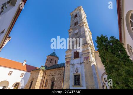 Das Kloster Velika Remeta ist ein serbisch-orthodoxes Kloster auf dem Berg Fruska Gora in Nordserbien. Stockfoto