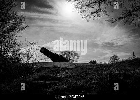 10-Zoll-/18-Tonnen-Geschütz zum Laden von Rifle (RML) in Fort Ogilvie, Point Pleasant Stockfoto