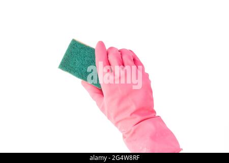 Nahaufnahme Personen Hand in Schutzhandschuh halten saubere Versorgung auf weißer Oberfläche isoliert. Housekeeping-Konzept Stockfoto