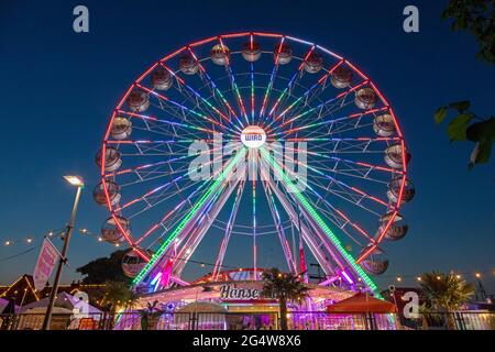 Big Wheel, Warnemünde, Rostock, Mecklenburg-Vorpommern, Deutschland Stockfoto