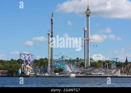 Vergnügungspark Grona Lund auf der Insel Djurgarden in Stockholm, Schweden. Dieser älteste schwedische Vergnügungspark wurde 1883 gegründet und verfügt heute über mehr als 30 Attraktionen Stockfoto