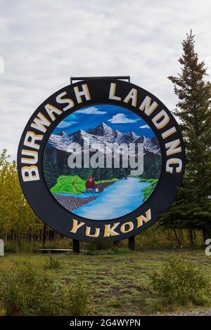 Burwash Landing Schild Burwash Landing, Yukon, Kanada Stockfoto