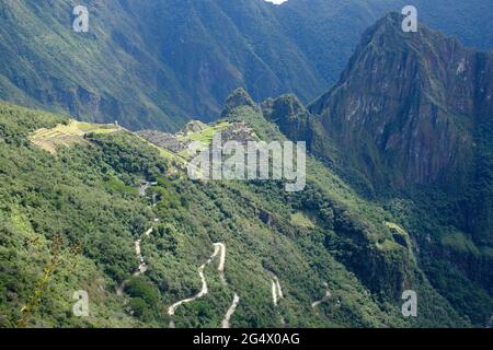 Peru Machu Picchu - Luftbild vom Sonnentor Intipunku - Puerta del Sol Stockfoto