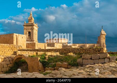 Kathedrale der Himmelfahrt an sonnigen Tagen in Gozo, Malta Stockfoto