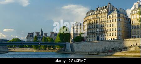 FRANKREICH, PARIS (75004), SAINT-LOUIS-BRÜCKE UND QUAI D'ORLEANS Stockfoto