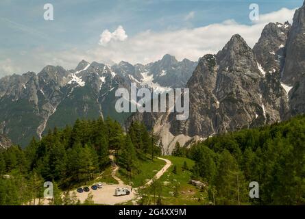 Erstaunliches Panoramafoto über den Nationalpark Triglav am höchsten Punkt Sloweniens. Dies ist auf den Julischen alpen Berg. Farbenfrohe Landschaft mit hoher Qualität Stockfoto