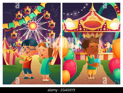 Fröhliche Kinder im Karneval Jahrmarkt in der Nacht. Vergnügungspark mit Zirkuszelt, Achterbahn, Karussell, Riesenrad und Feuerwerk am Himmel. Vector Cartoon Sommerlandschaft mit Messegelände und Kindern Stock Vektor