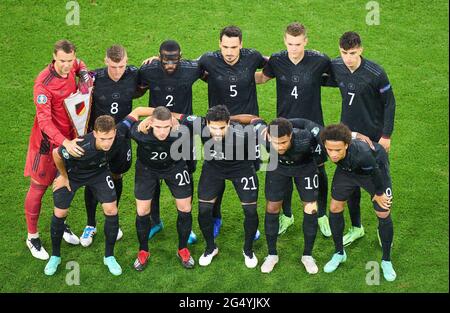 Mannschaftsfoto: Manuel NEUER, DFB 1 Torwart, Toni Kroos, DFB 8 Antonio Rüdiger, Rüdiger, DFB 2 Mats Hummels, DFB 5 Matthias GINTER, DFB 4 Kay Havertz, DFB 7 Joshua KIMMICH, DFB 6 Robin Gosens, DFB 20 Ilkay GUENDOGAN, DFB 21, Serge Gnabry, DFB 10 Leroy DFB 19 im Gruppe-F-Spiel DEUTSCHLAND - UNGARN 2-2 bei der Fußball-UEFA-Europameisterschaft 2020 in der Saison 2020/2021 am 23. Juni 2021 in München, Deutschland. © Peter Schatz / Alamy Live News Stockfoto