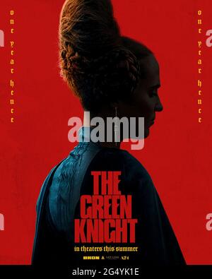 The Green Knight (2021) Regie: David Lowery und mit Alicia Vikander als Lady in dieser Fantasy-Erzählung der mittelalterlichen Artusgeschichte von Sir Gawain und dem Grünen Ritter. Stockfoto