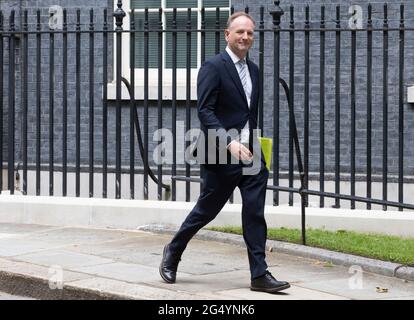 Sir Simon Stevens, Chief Executive von NHS England, verlässt die Downing Street 10 nach einem Treffen Stockfoto