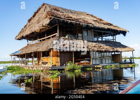 Malerischer Blick über den Fluss Itaya in Iquitos, Peru Stockfoto