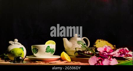 Stillleben, Teezeit, charmantes weiches Licht Stockfoto