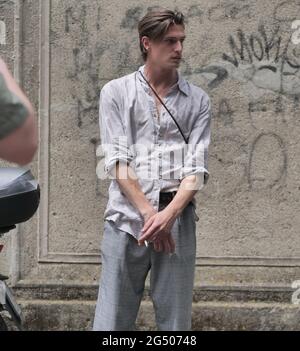 Mailand, Italien. Juni 2021. Mode Blogger Street Style Outfits nach Etro Fashion Show während MFW 2021 man Kollektionen. (Foto: Luca Ponti/Pacific Press) Quelle: Pacific Press Media Production Corp./Alamy Live News Stockfoto