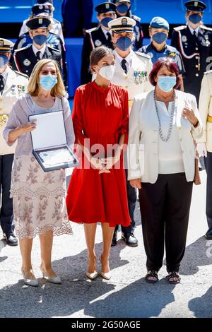 Madrid, Spanien. Juni 2021. **KEIN SPANIEN** Königin Letizia von Spanien nimmt am 24. Juni 2021 in Madrid, Spanien, an der Übergabe der Medaillen für die professionelle Verdienststellung und der Verdienstkreuze am Fest des heiligen Johannes des Täufers, Schutzpatronin der Stadtpolizei von Madrid, Teil. Kredit: Jimmy Olsen/Media Punch/Alamy Live Nachrichten Stockfoto