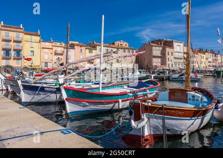 FRANKREICH. VAR (83) HAFEN VON SAINT-TROPEZ Stockfoto