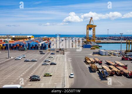 Containerterminal im Hafen von Le Port, La Reunion Island, Frankreich Stockfoto