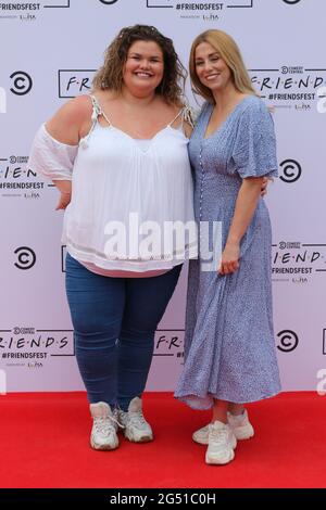 Nicht exklusiv: Amy Tapper und Alex Murphy, Comedy Central UK’s FRIENDSFEST - VIP Arrivals, Clapham Common, London, UK, 24. Juni 2021, Foto von Richard Stockfoto