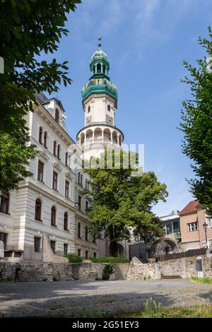 Feuerwachturm (Tuztorony) vom ehemaligen Graben aus gesehen, Sopron, Ungarn Stockfoto