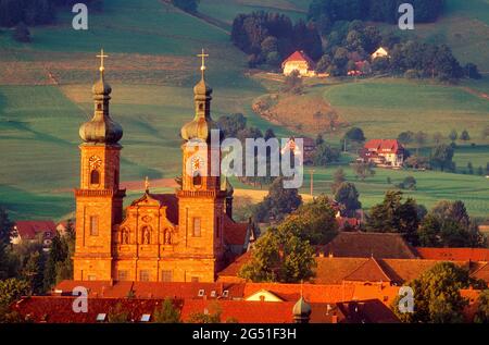Stadtbild von Sankt Peter mit Kirche, Baden-Württemberg, Deutschland Stockfoto