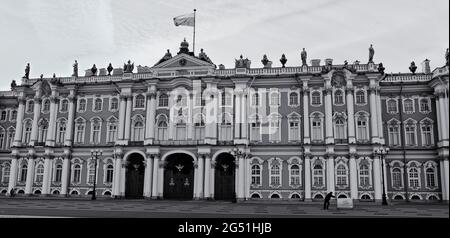 Winterpalast und Palastplatz, St. Petersburg, Russland Stockfoto