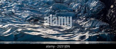 Craggy Grey Glacier am Lago Grey, Magellanes Region, Torres del Paine, Chile Stockfoto