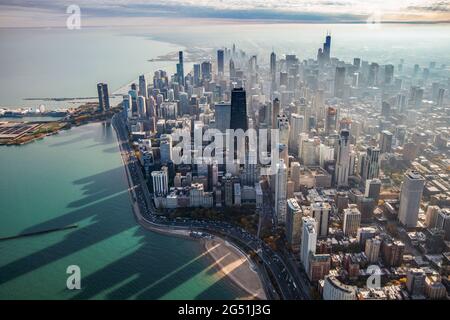 Luftbild mit der Innenstadt von Chicago, Illinois, USA Stockfoto