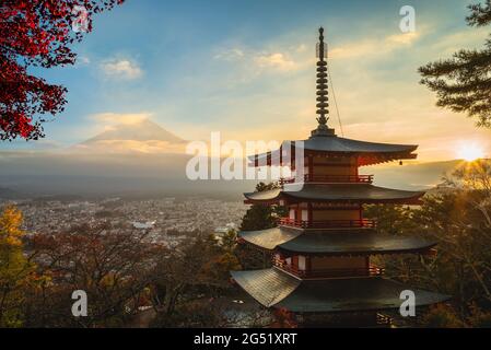 Arakura Mountain, alias Arakurayama, im Sengen Park in japan Stockfoto