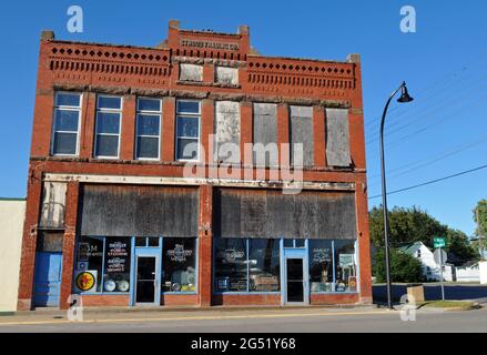 Das historische Gebäude der Stroud Trading Company an der Route 66 in Stroud, Oklahoma. Das 1901 erbaute Gebäude diente auch als Opernhaus und Hotel. Stockfoto