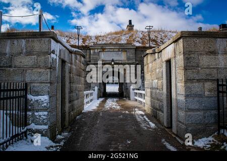 Eingang zum Zitadellenhügel Fort george Stockfoto