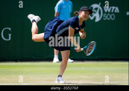 Eastbourne, Großbritannien. Juni 2021. Shuko Aoyama aus Japan spielt Doppel beim Viking International WTA 500 Tennisturnier 24 am 2021. Juni 2021 im Devonshire Park Tennis in Eastbourne, England - Foto Rob Prange/Spanien DPPI/DPPI/LiveMedia Kredit: Unabhängige Fotoagentur/Alamy Live News Stockfoto