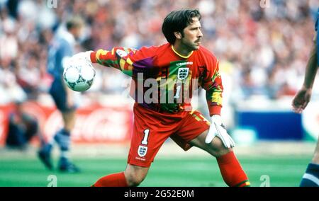 Fußball, firo: 06/26/1996 Fußball EM Europameisterschaft 1996 Halbfinale Deutschland - England 7: 6 ne goalwart David Seaman Stockfoto